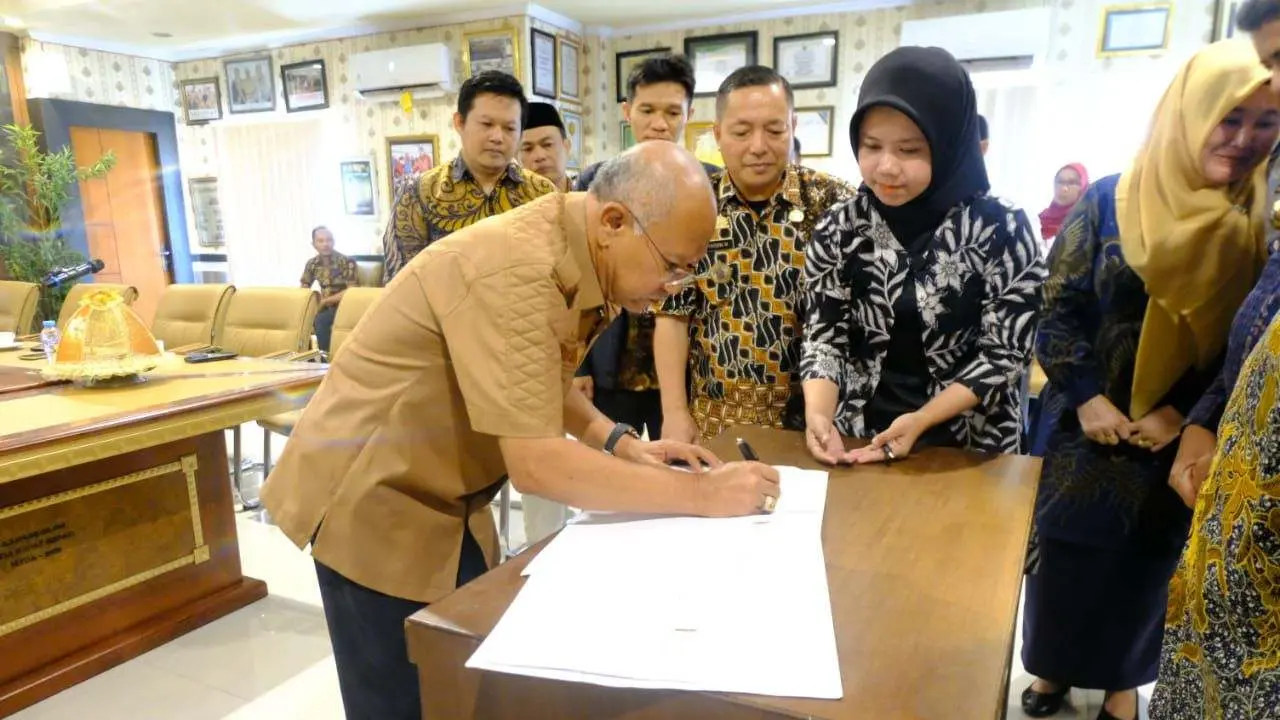 Resmi Ditandatangani Naskah Perjanjian Hibah Daerah di Pemilu-Pilkada 2024, Segini Anggaran KPU-Bawaslu Jeneponto