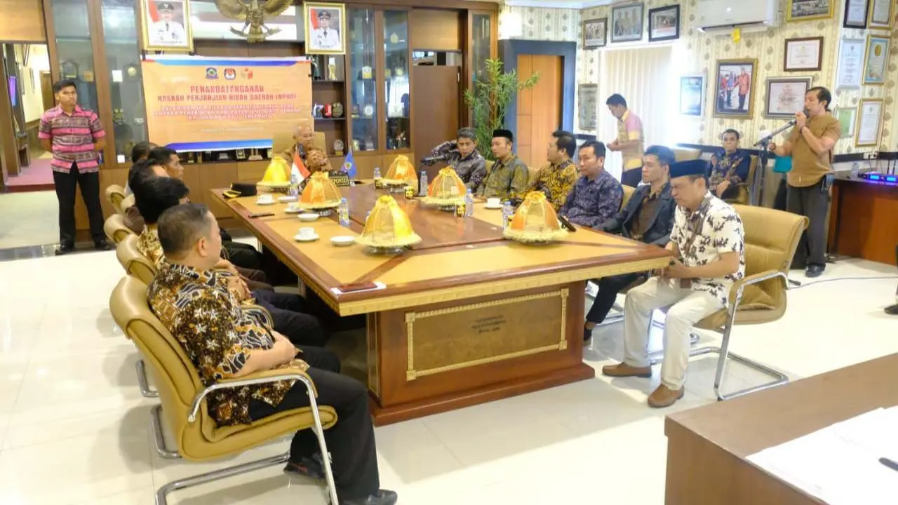 Resmi Ditandatangani Naskah Perjanjian Hibah Daerah di Pemilu-Pilkada 2024, Segini Anggaran KPU-Bawaslu Jeneponto 2 Resmi Ditandatangani Naskah Perjanjian Hibah Daerah di Pemilu-Pilkada 2024, Segini Anggaran KPU-Bawaslu Jeneponto
