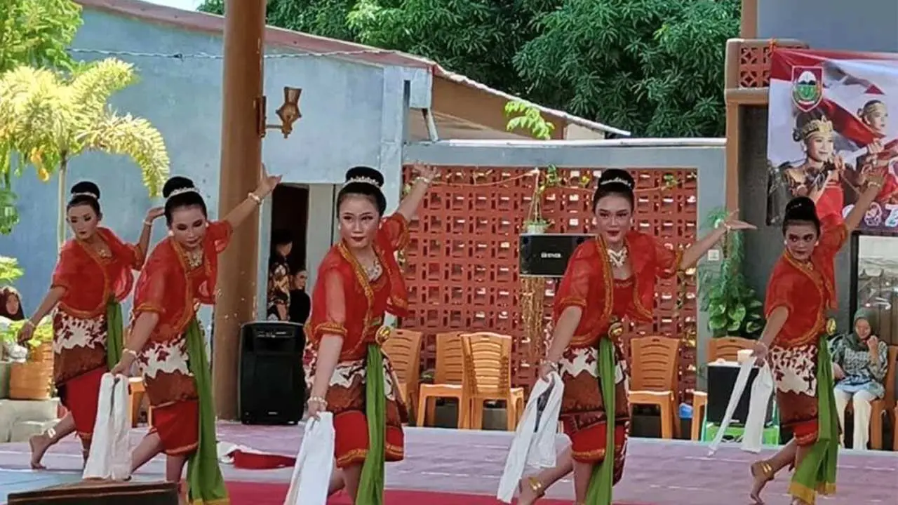 Camat Tamalate Sambut Rombongan Duta Seni Boyolali di Longwis Kyoto