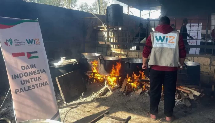 Buka Dapur Umum di Gaza Palestina, Ribuan Porsi Makanan Siap Saji Didistribusikan Se Khan Yunis