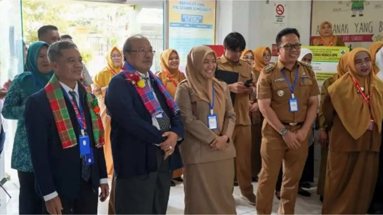 Camat Aminuddin Hadiri Pembukaan Penilaian Re-Akreditasi Puskesmas Minasa Upa