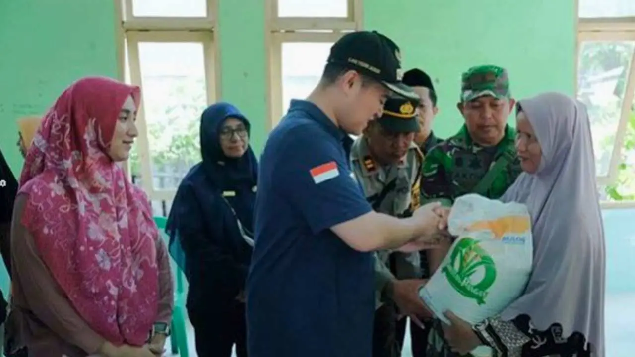 Bupati Bersama Ketua TP PKK Pangkep Kunjungi Pulau Mattiro Labangeng