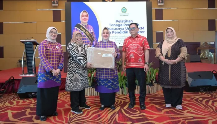 Bunda PAUD Makassar Ajak Guru dan Kepala Sekolah Refleksi Diri untuk PAUD