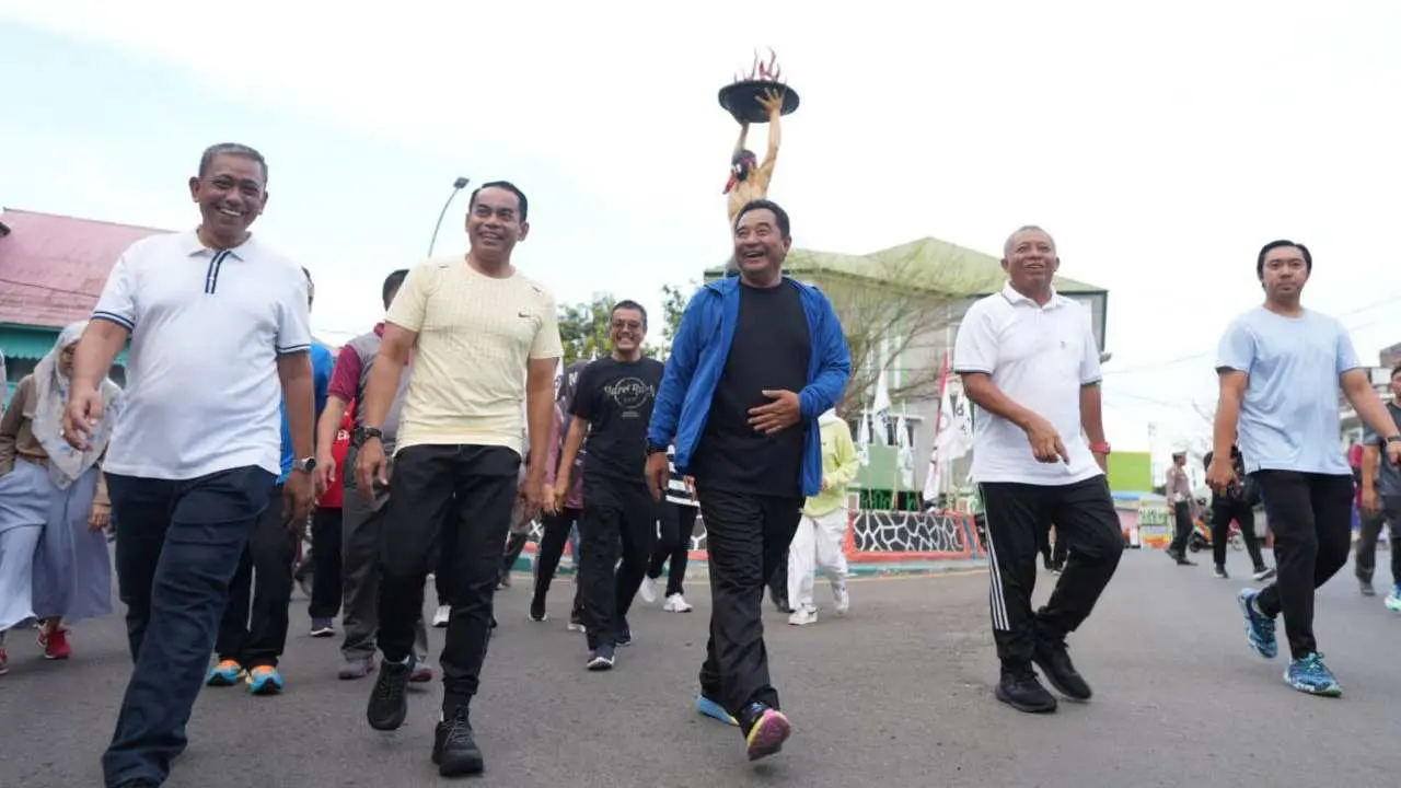 Kompak, Pj Gubernur-Kapolda Sulsel-Bupati Wajo Olahraga Pagi di Kota Sengkang