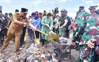 Pj Gubernur Sulsel Ikut Gerakan Perangi Sampah Plastik Bareng Kasad TNI