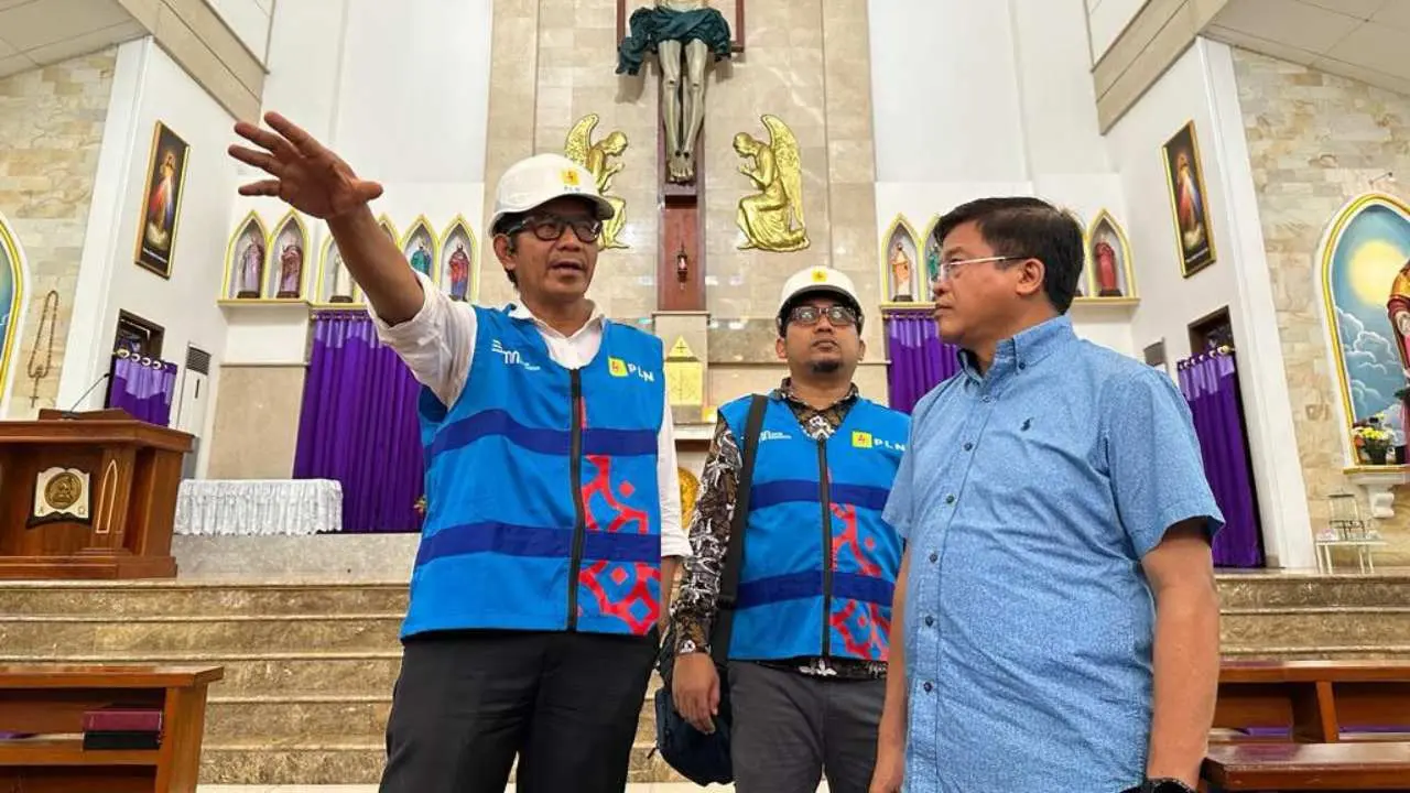 Pastikan Keandalan Jelang Nataru, PLN Tinjau Langsung Kesiapan Pasokan Listrik di Gereja