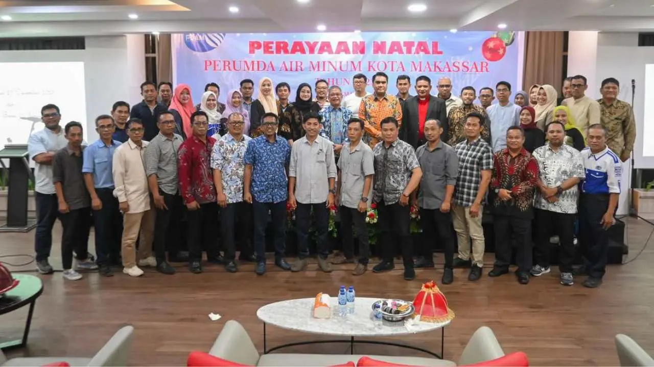 Keluarga Besar PDAM Makassar Rayakan Natal Bareng Pegawai Beragama Kristiani