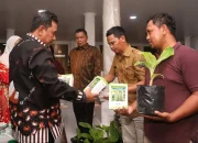 Jemput Bibit di Rujab Gubernur Sulsel, Kades Bonto Masunggu Siapkan Lahan 400 Ha