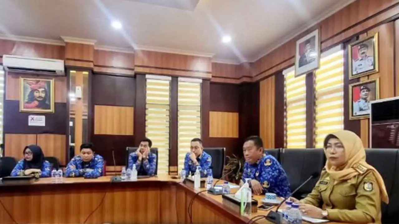 Kadistan Bahas Rencana Penerimaan Sertipikat HPL Lapangan Karebosi 2 Kadistan Bahas Rencana Penerimaan Sertipikat HPL Lapangan Karebosi