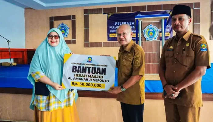 Bupati Jeneponto Berikan Bantuan Hibah 50 Juta untuk Pembangunan Masjid IAI Al-Almanah