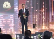 Dirut PLN Darmawan Prasodjo Kembali Dinobatkan Jadi CEO Of The Year