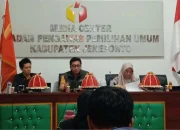 Ketua Bawaslu Jeneponto Memastikan Kondisi Logistik Pemilu dalam Keadaan Aman