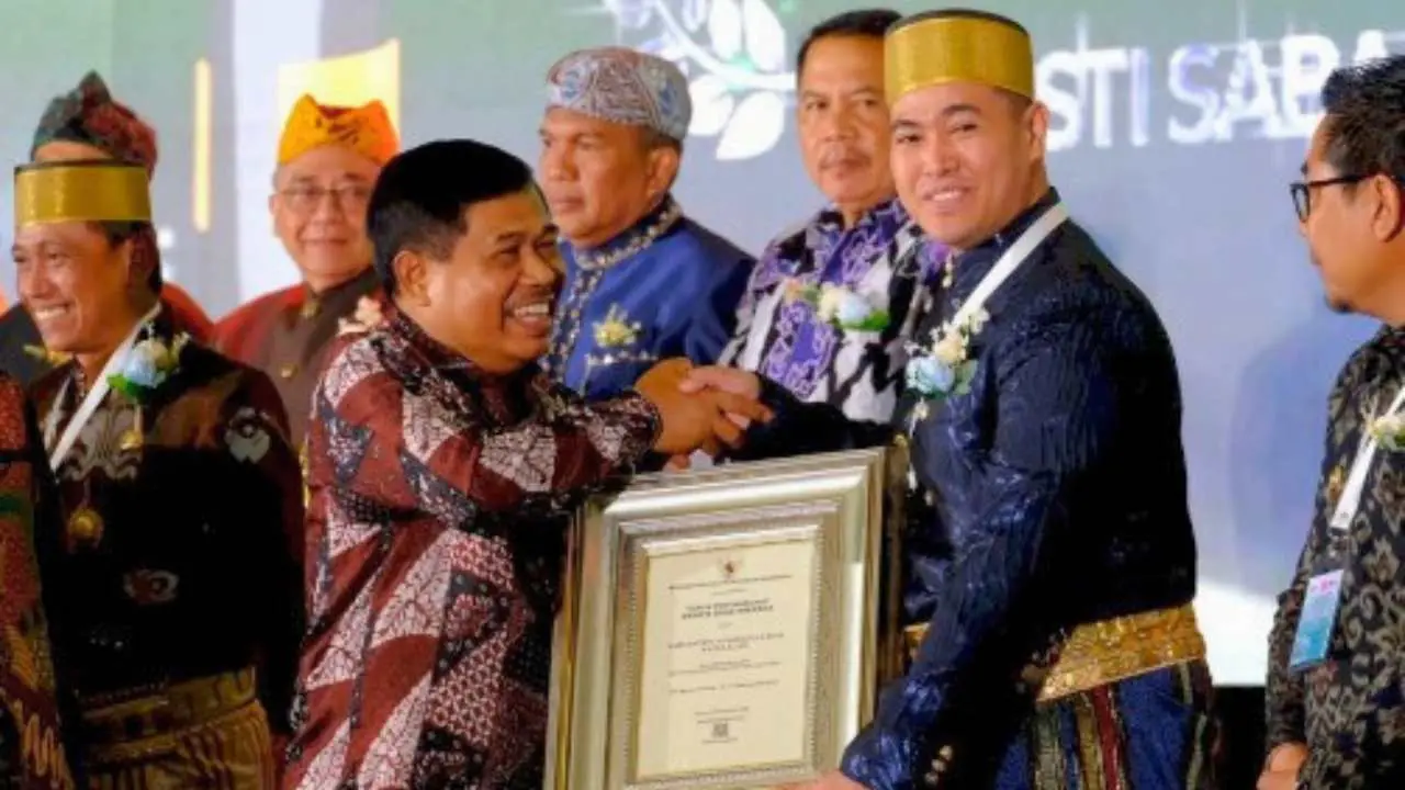 Pemkab Pangkep Peroleh Penghargaan Swasti Saba Wistara