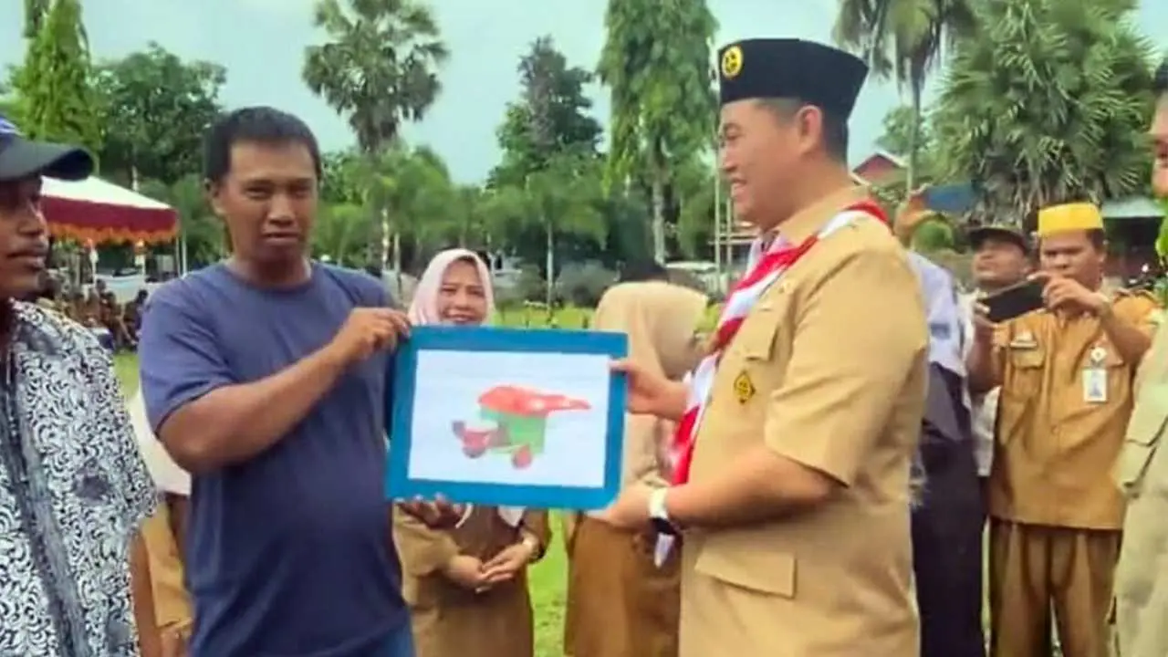 Mappalili di Minasatene, Bupati Pangkep Serahkan Bantuan Kepada 10 Kelompok Tani