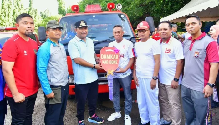 Pemkab Bone Kebagian Satu Unit Damkar dari Pemprov Sulsel