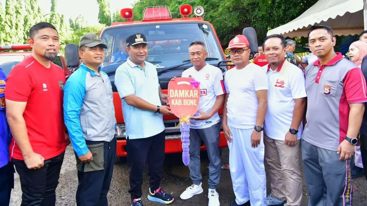 Pemkab Bone Kebagian Satu Unit Damkar dari Pemprov Sulsel