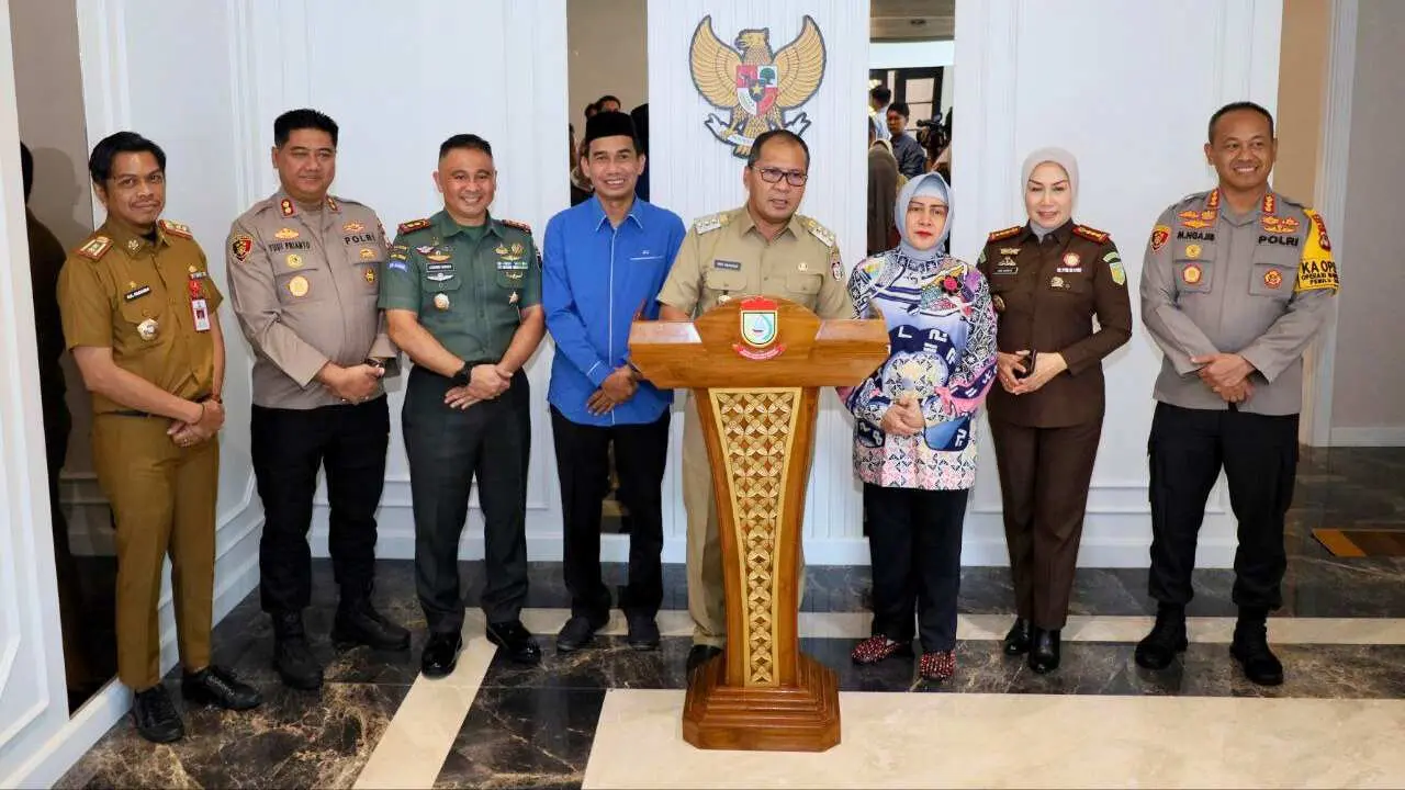 Revitalisasi Balai Kota Rampung, Danny Ajak Forkopimda Room Tour dan Foto Bareng