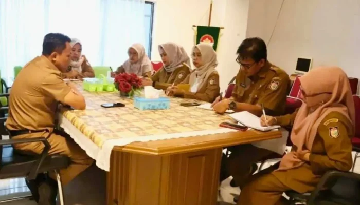 Ditunjuk sebagai Plt Kepala DKP Makassar, Dr. Alamsyah Sahabuddin Pimpin Rakor Bersama Jajaran