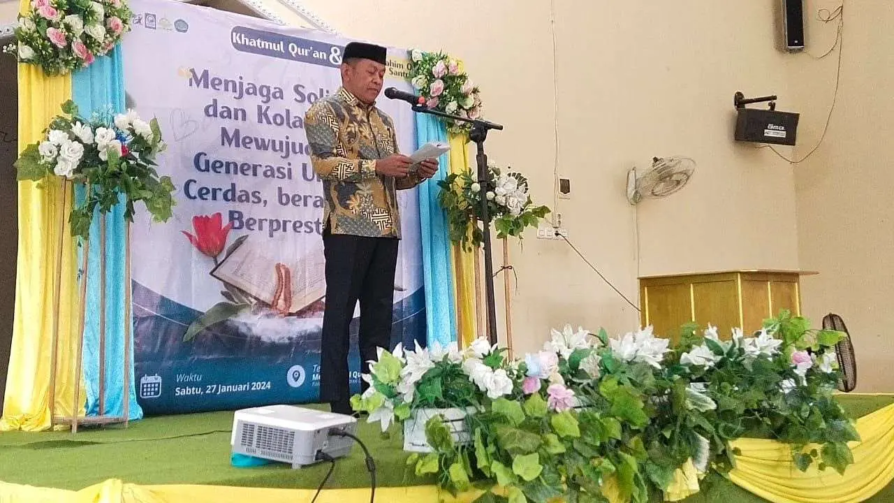 Hadiri Khatmul Qur'an di Ponpes Ulul Al Baab, Begini Pesan Staf Ahli Sirajuddin ke Santri