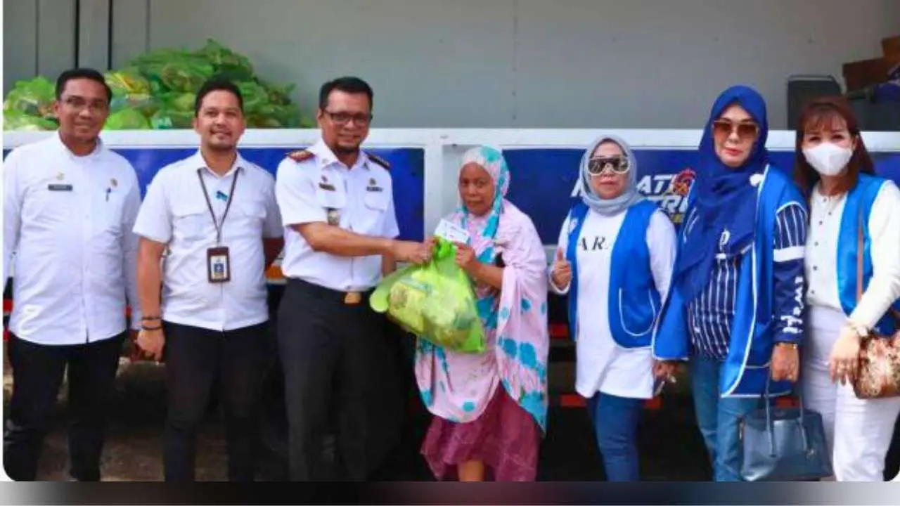 Kendalikan Inflasi, Disdag Makassar-IWAPI Gelar Pasar Murah di Kassi-Kassi, Rappocini