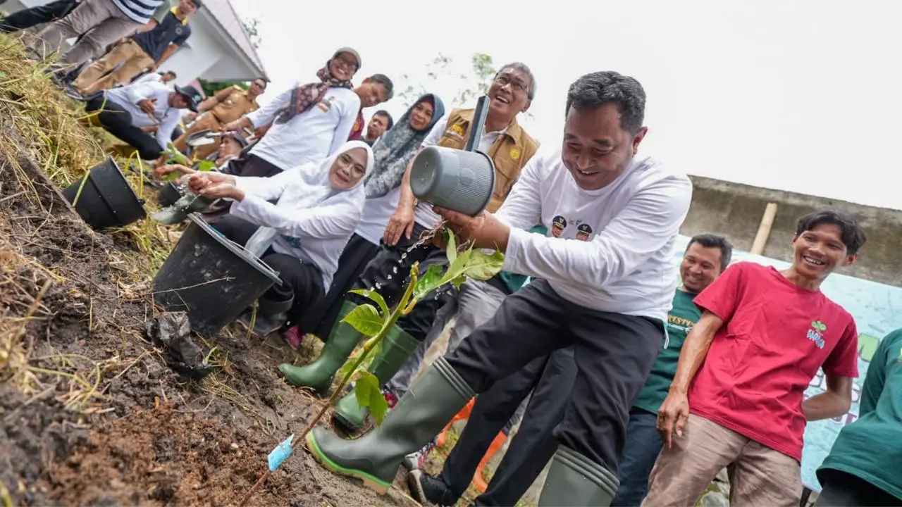 Melalui Program Hortikultura, Pj Gubernur Sulsel Dorong Ekonomi Hijau di Parepare
