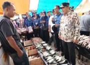 Pj Gubernur Sulsel Pastikan Stok-Harga Kebutuhan Pokok di Takalar Stabil