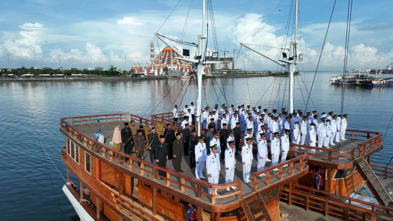 Pinisi Adama-Tungguma, Saksi Pengambilan Sumpah Pejabat Lingkup Pemkot Makassar