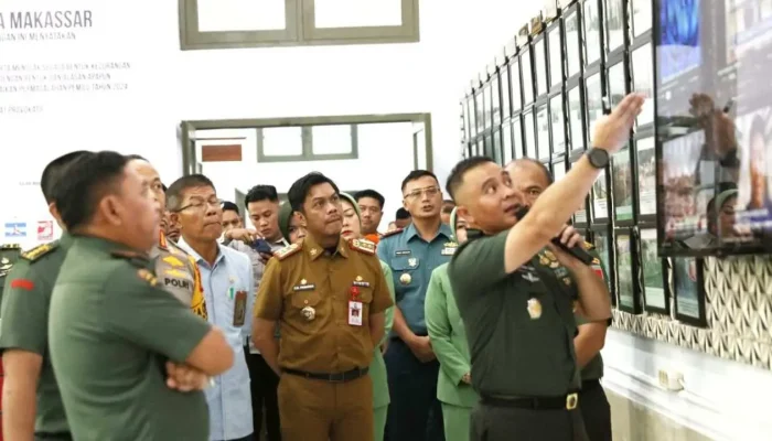 Pj Sekda – Pangdam XIV Hasanuddin Kunker di War Room Kodim 1408 Makassar