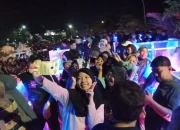 Ribuan Warga Padati Taman Bambu Runcing Jelang Pergantian Tahun Baru 2024