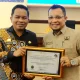 Permudah Pelayanan Masyarakat, Disdukcapil Jeneponto Raih Penghargaan dari Ombudsman RI