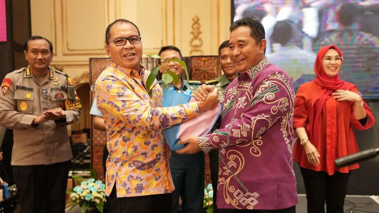 Danny Pomanto Ajak Umat Kristiani Wujudkan Pemilu Damai di Perayaan Natal Oikumene