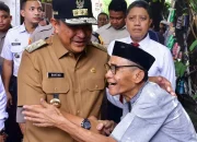 Turut Berbelasungkawa, Pj Gub Sulsel Silaturahmi ke Keluarga Petugas KPPS yang Meninggal Dunia
