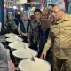 Pastikan Stok Kebutuhan Pokok, Harga Stabil, Pj Sekda Sulsel dan Sekdis Ketapang Tinjau Pasar Segar Aman Maricaya