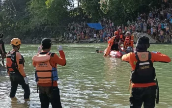 Tim SAR Gabungan Temukan Pelajar SMP Tenggelam, Kondisi Tak Bernyawa di Sungai Bungoro 8 Tim SAR Gabungan Temukan Pelajar SMP Tenggelam, Kondisi Tak Bernyawa di Sungai Bungoro