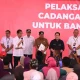 Presiden Jokowi Bagikan Bantuan Pangan kepada 1.000 KPM di Maros
