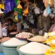 Pj Gubernur Jalan Santai Bersama Warga dan Cek Harga Kebutuhan Pokok di Pasar Bantaeng