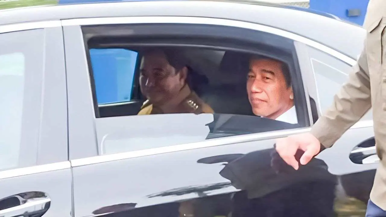 Pj Gubernur Bahtiar Semobil dengan Presiden Jokowi, Laporkan Perkembangan Sulsel