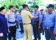 Pj Bupati Takalar Pimpin Apel Akbar & Buka Bimtek Satlinmas Sebagai Petugas TPS Pemilu 2024