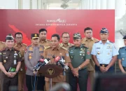Pj Gubernur Bahtiar Paparkan Rencana Pembangunan Sulsel di Depan Presiden Jokowi