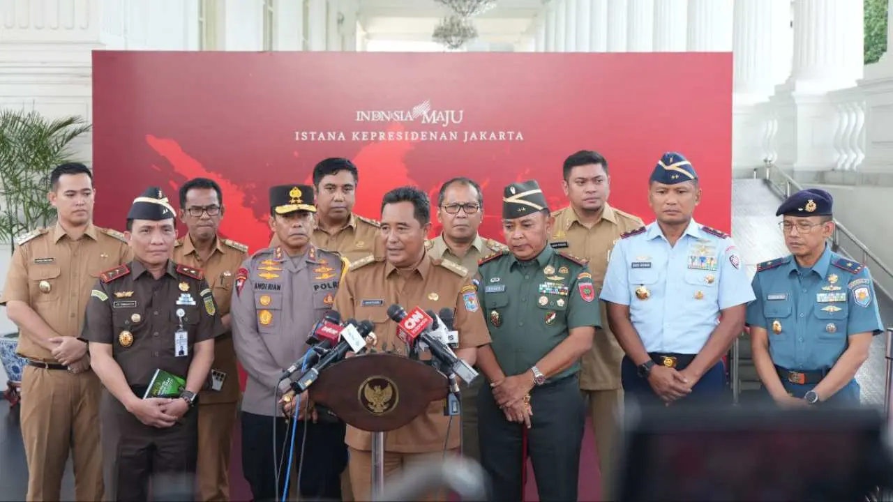 Pj Gubernur Bahtiar Paparkan Rencana Pembangunan Sulsel di Depan Presiden Jokowi