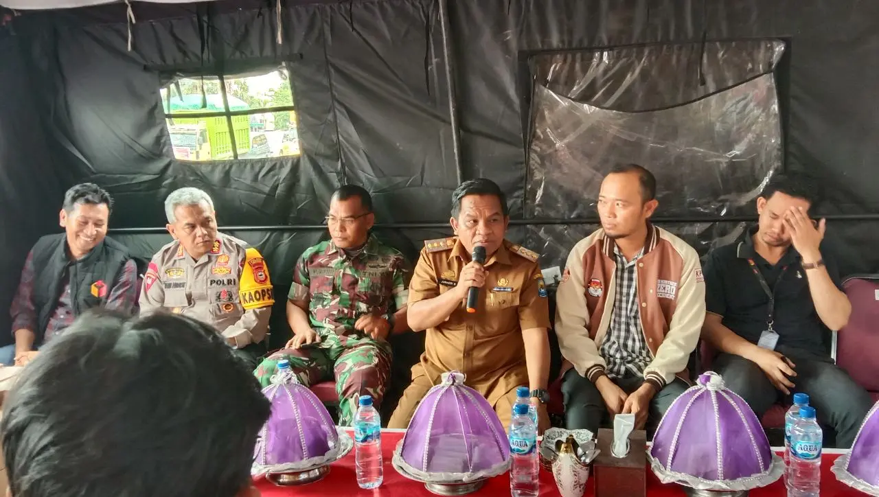 Resmi Pj Bupati Jeneponto Lepas Logistik Pemilu 2024