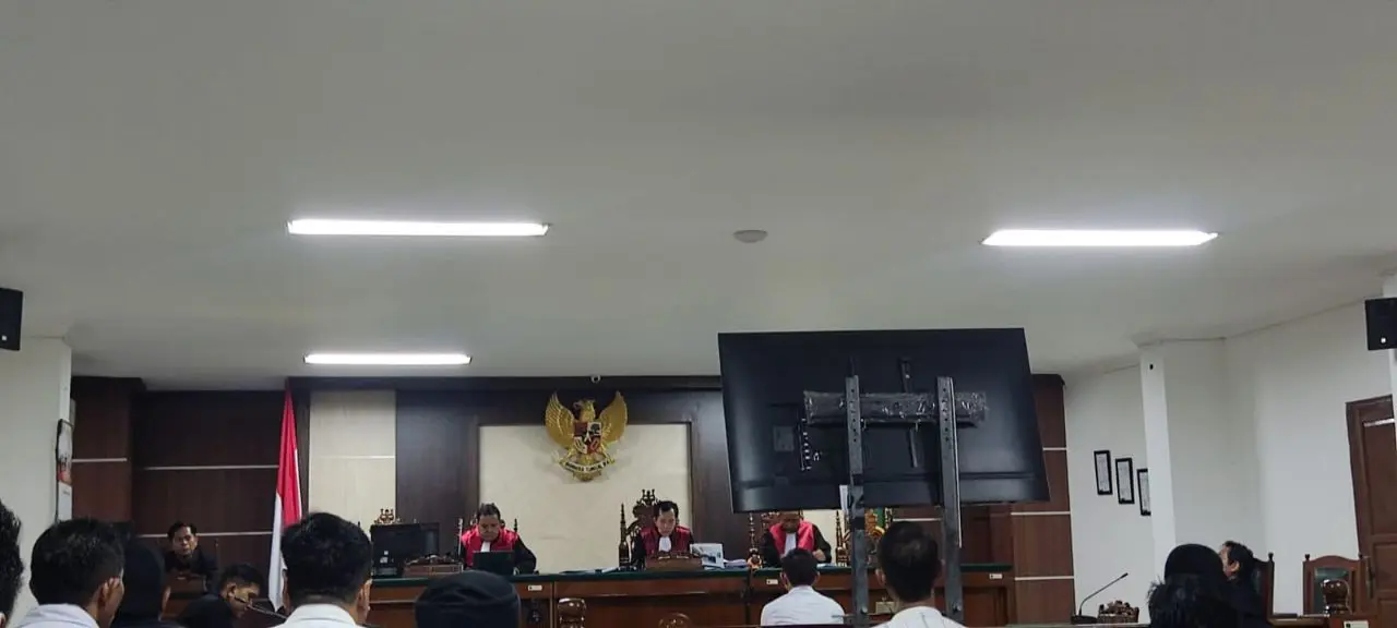 Pengadilan Tipikor Makassar Vonis 4 Tahun Penjara pada 2 Terdakwa Korupsi Sapi BPBD Jeneponto 2 Pengadilan Tipikor Makassar Vonis 4 Tahun Penjara pada 2 Terdakwa Korupsi Sapi BPBD Jeneponto