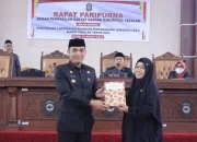 Sekda Takalar Wakili Pj Bupati Serahkan LKPJ 2023 pada Rapat Paripurna DPRD