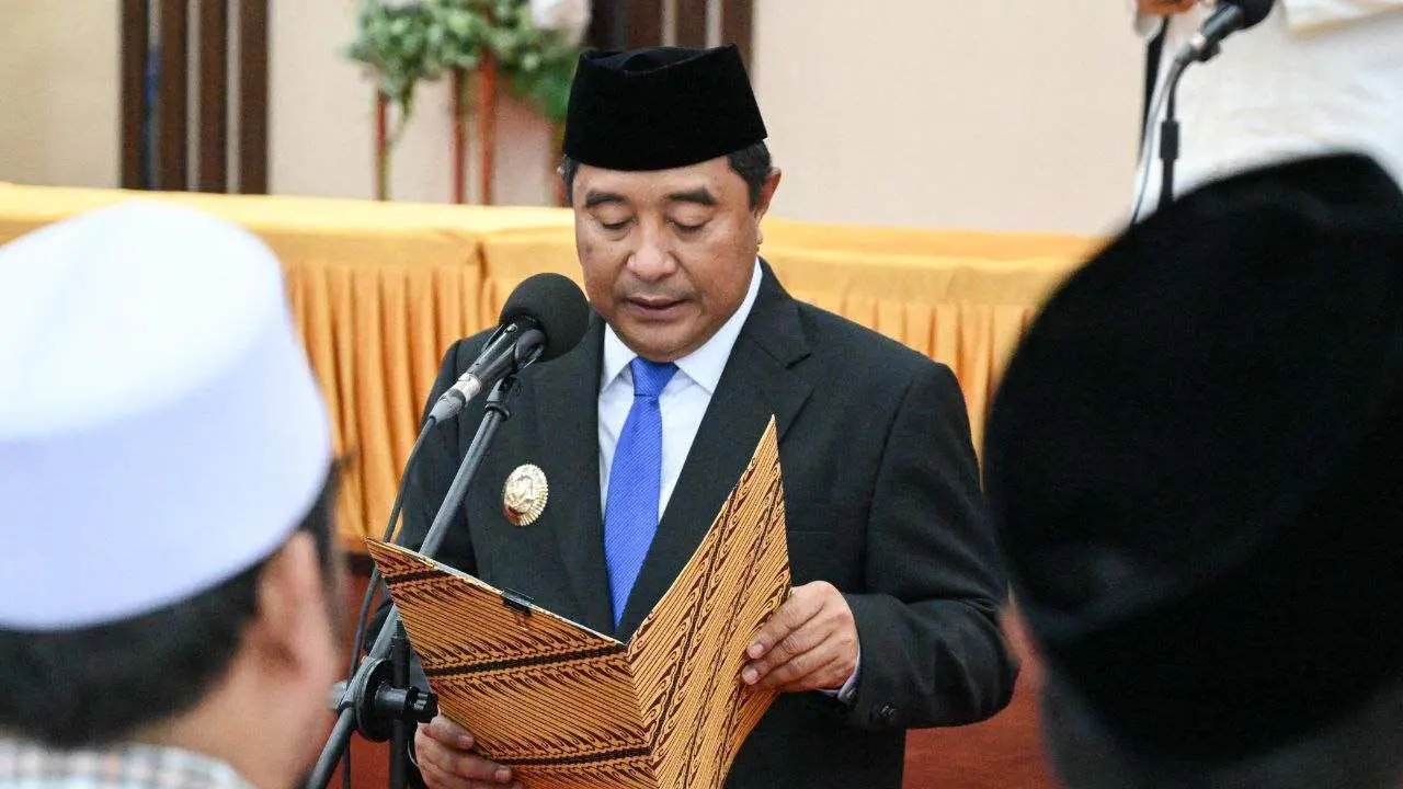 Lantik Pengurus Masjid Milik Pemprov Sulsel, Pj Gubernur Bahtiar Harap Maksimal Layani Jemaah