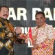 Pj Gubernur Bahtiar Baharuddin Raih CNN Indonesia Awards Kategori Excellence Governance Leadership