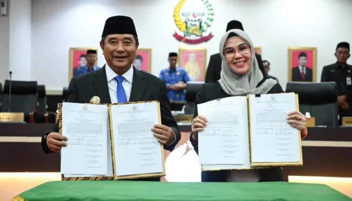 Empat Perda Baru Disahkan, Pj Gubernur Bahtiar Segera Terbitkan Pergub