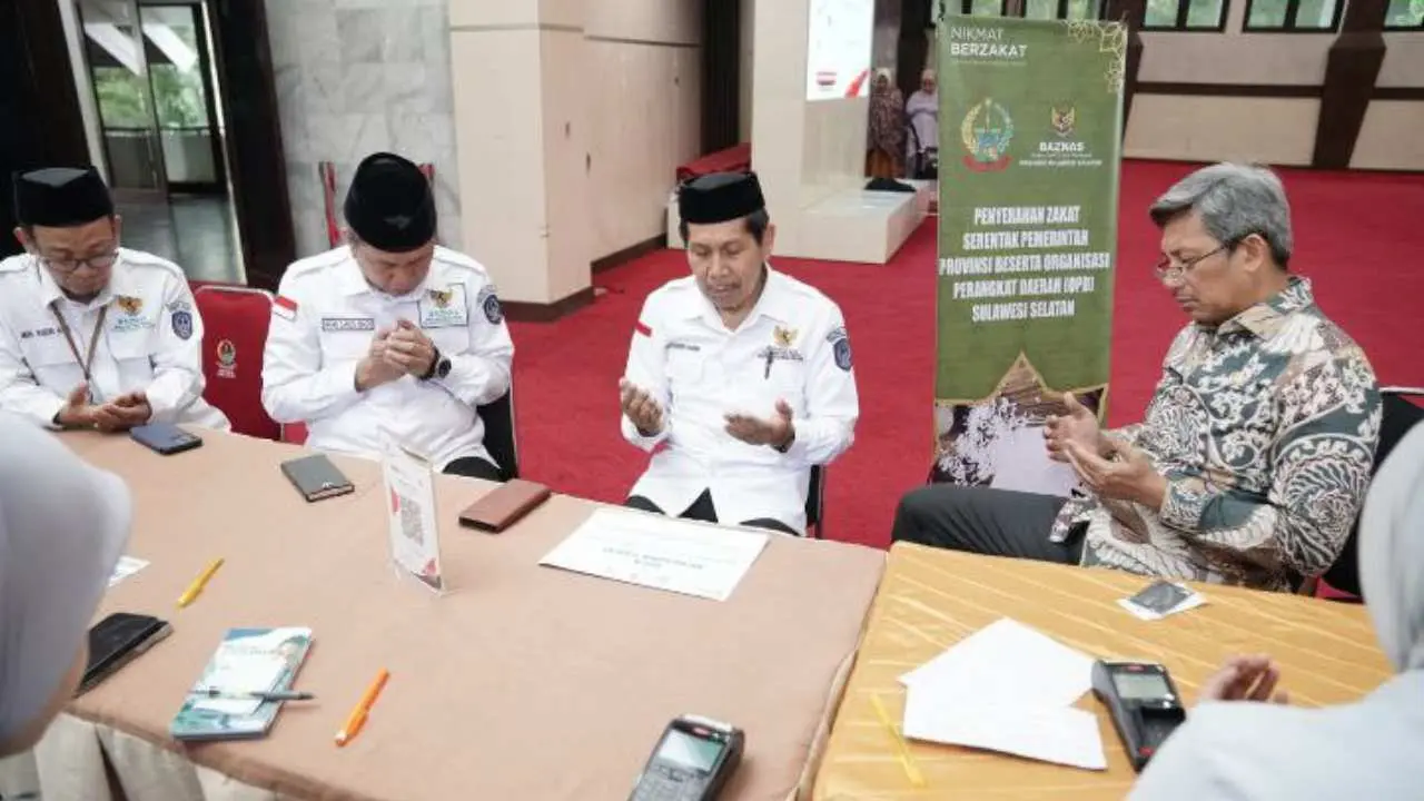 Pj Sekprov Andi Muhammad Arsjad Bayar Zakat Harta di Baznas Sulsel