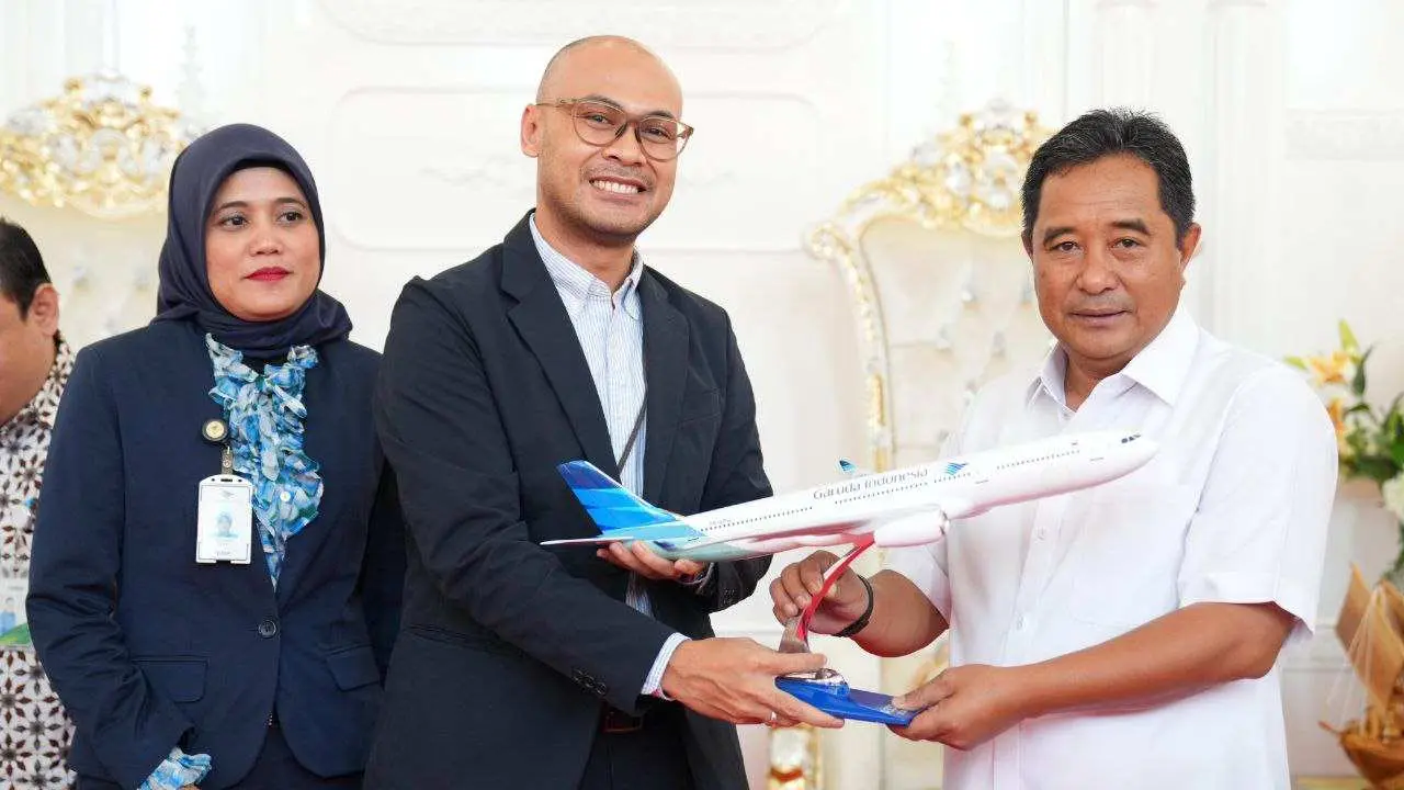 Pj Gubernur Sulsel Minta Garuda Indonesia Tambah Rute Penerbangan Domestik & Internasional