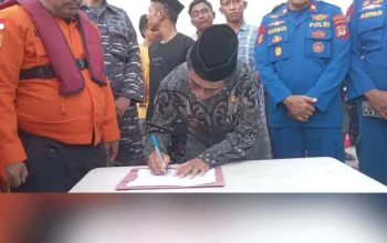 Wabub Selayar Jemput 11 Korban Selamat JM Yuiee Jaya II di Dermaga Rauh Rahman