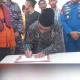 Wabub Selayar Jemput 11 Korban Selamat JM Yuiee Jaya II di Dermaga Rauh Rahman